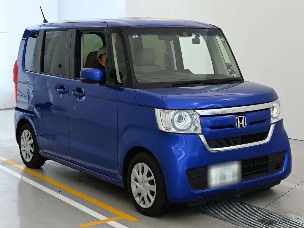 HONDA N-BOX
