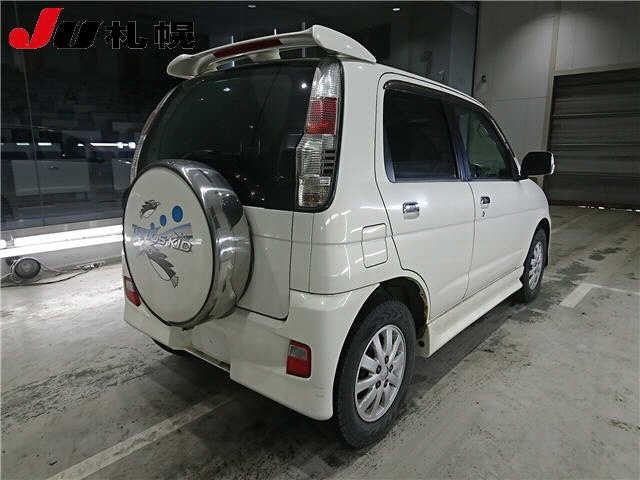 DAIHATSU TERIOS KID