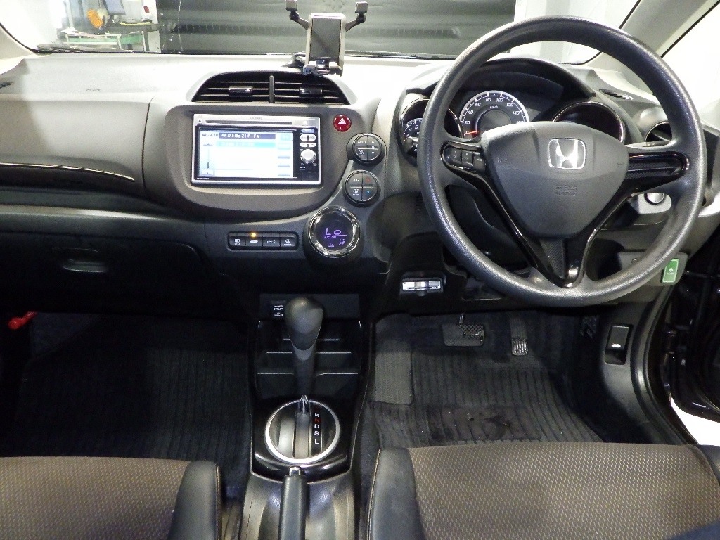 HONDA FIT SHUTTLE