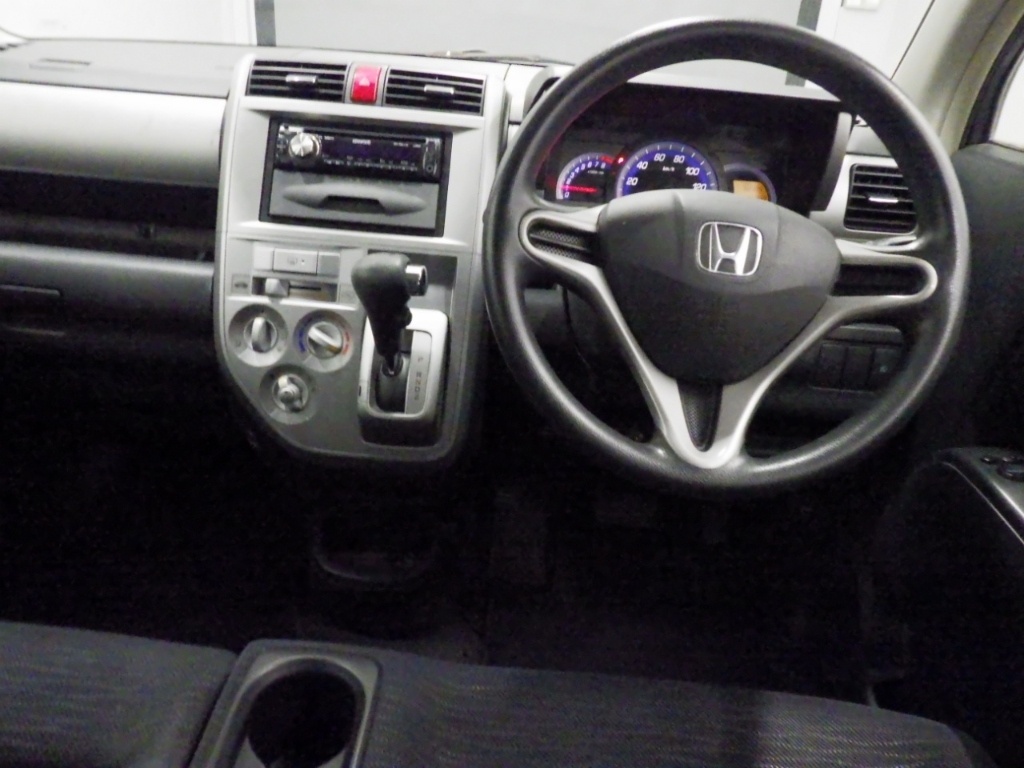 HONDA ZEST