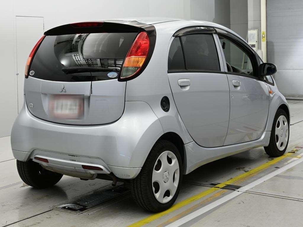 MITSUBISHI I