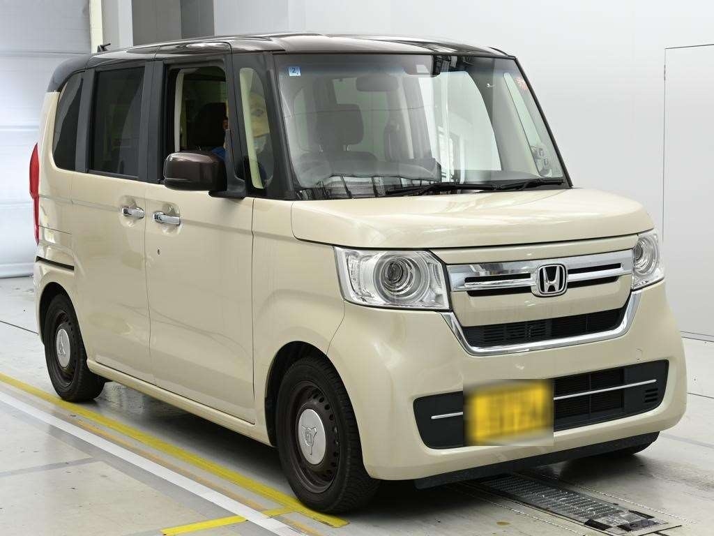 HONDA N-BOX