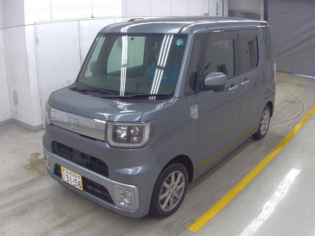DAIHATSU WAKE