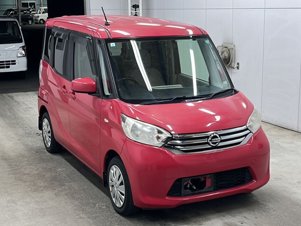 NISSAN DAYZ ROOX