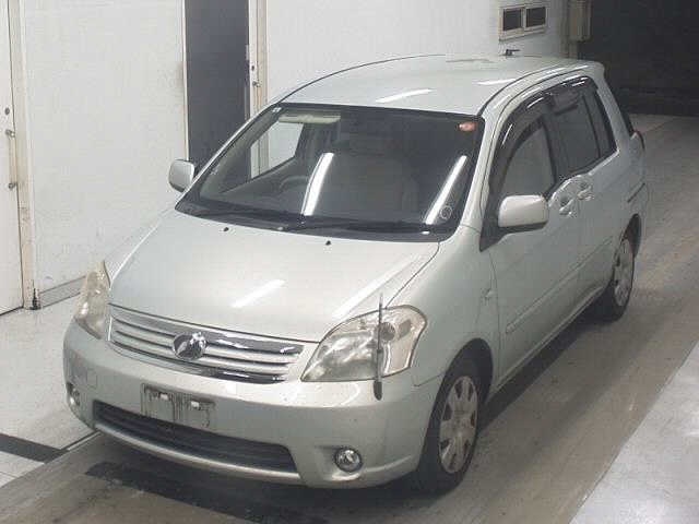 TOYOTA RAUM
