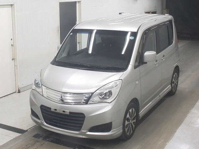 MITSUBISHI DELICA D:2