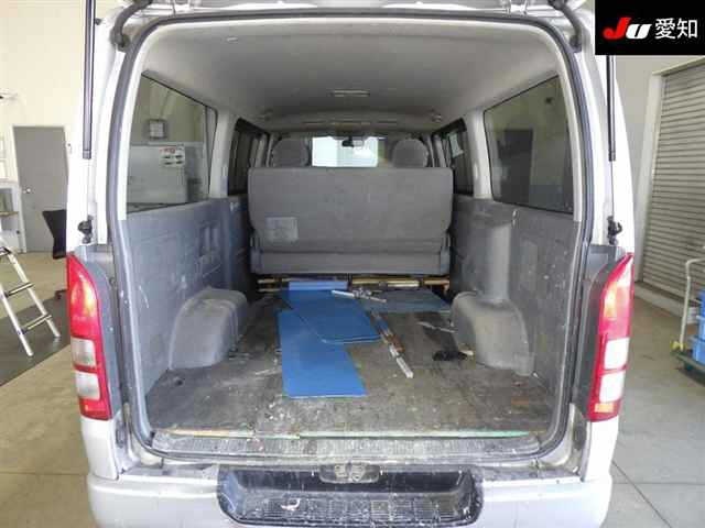 TOYOTA REGIUS ACE