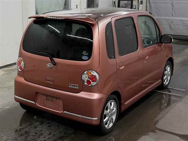 DAIHATSU MOVE LATTE
