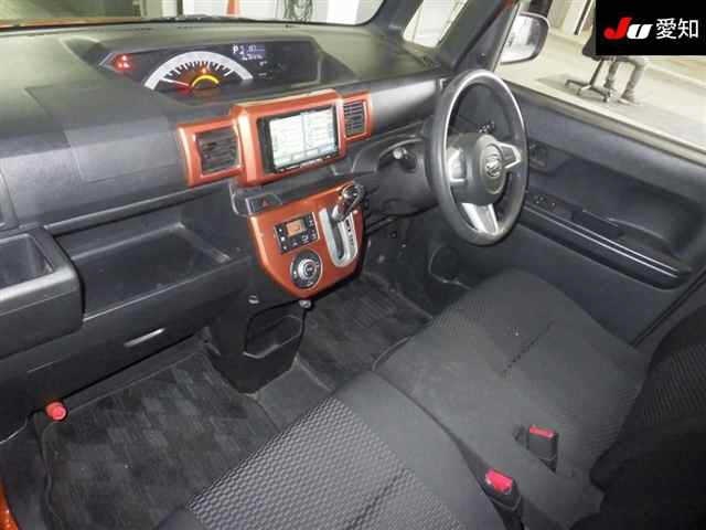 DAIHATSU WAKE