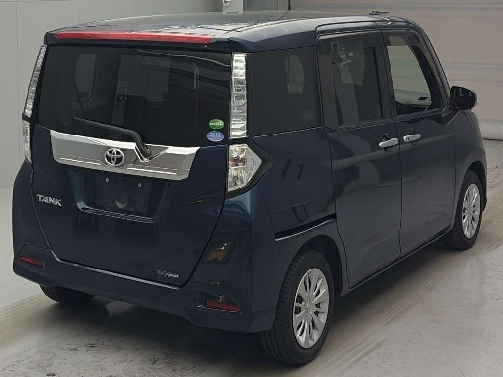 TOYOTA TANK