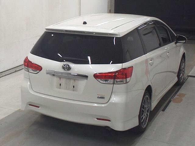 TOYOTA WISH