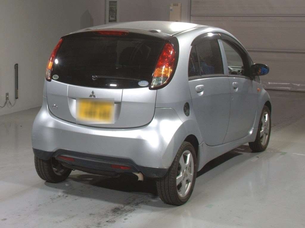 MITSUBISHI I