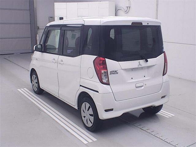 MITSUBISHI EK SPACE