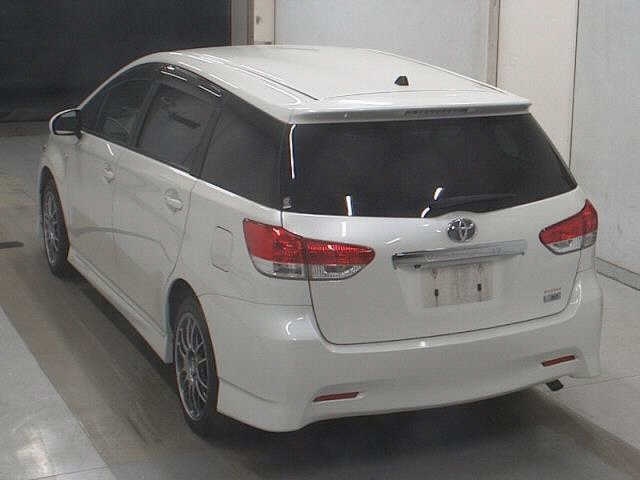 TOYOTA WISH