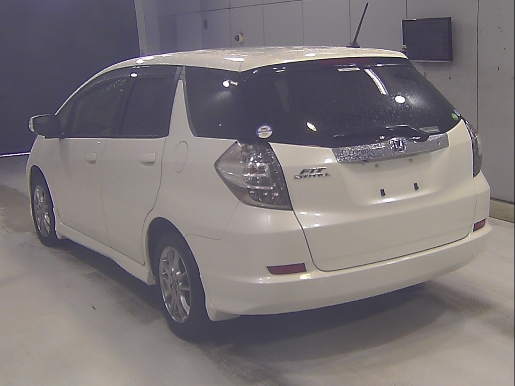 HONDA FIT SHUTTLE