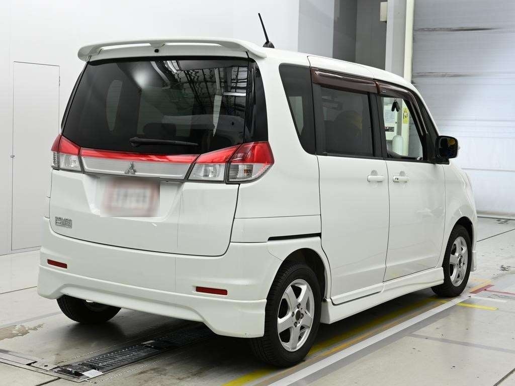 MITSUBISHI DELICA D:2