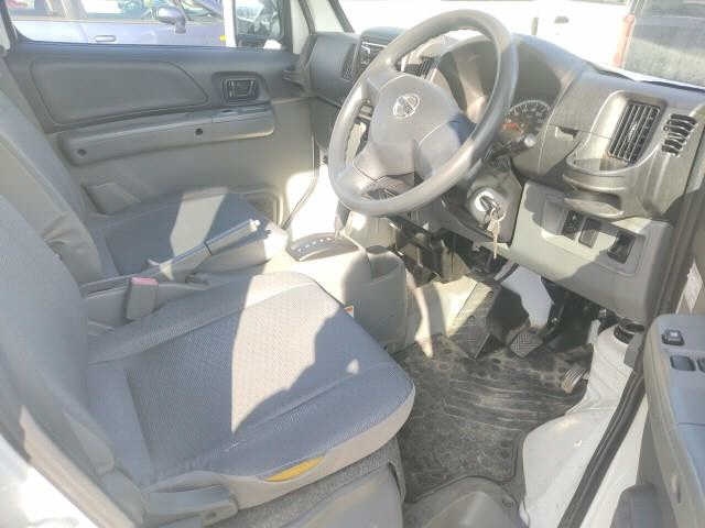 NISSAN NV100 CLIPPER