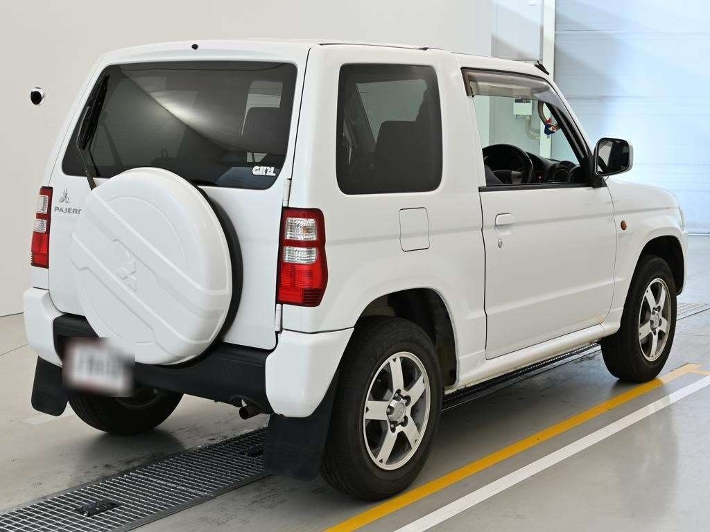 MITSUBISHI PAJERO MINI