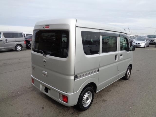NISSAN NV100 CLIPPER