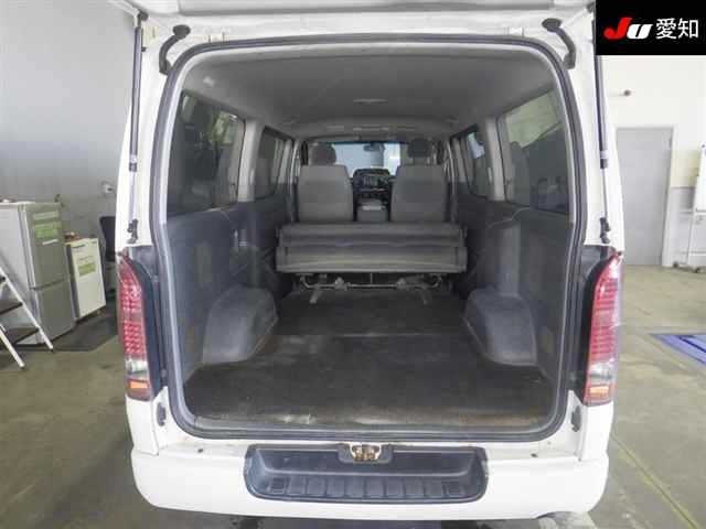 TOYOTA REGIUS ACE