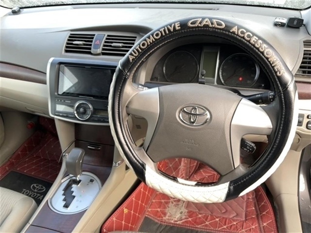 TOYOTA PREMIO