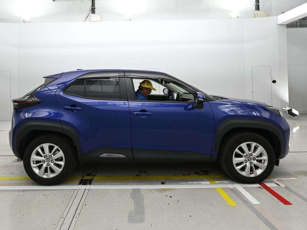 TOYOTA YARIS CROSS