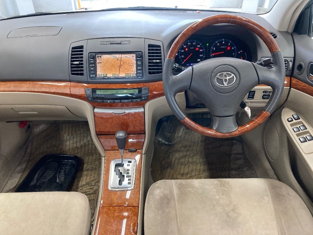 TOYOTA PREMIO