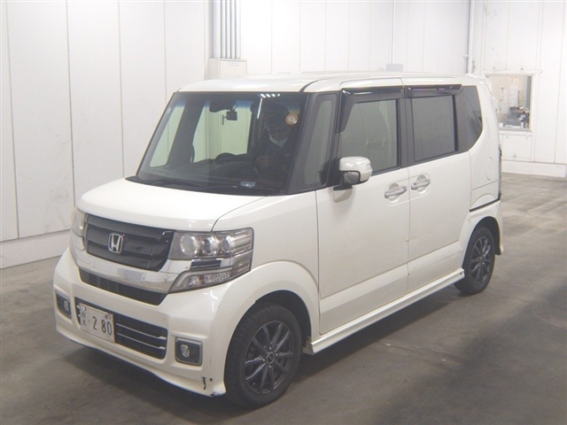 HONDA N-BOX