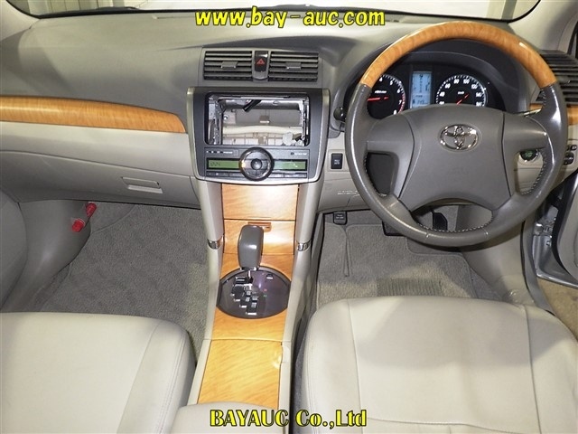 TOYOTA PREMIO