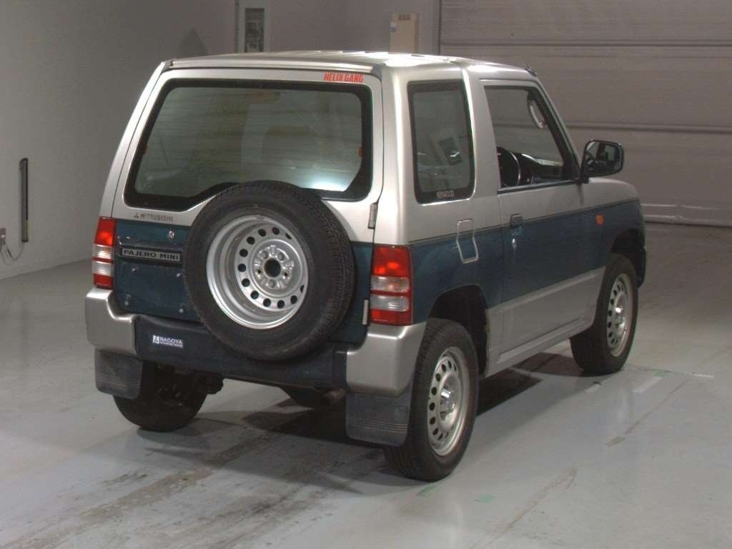 MITSUBISHI PAJERO MINI