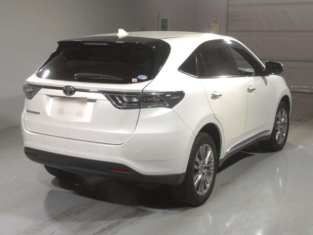 TOYOTA HARRIER