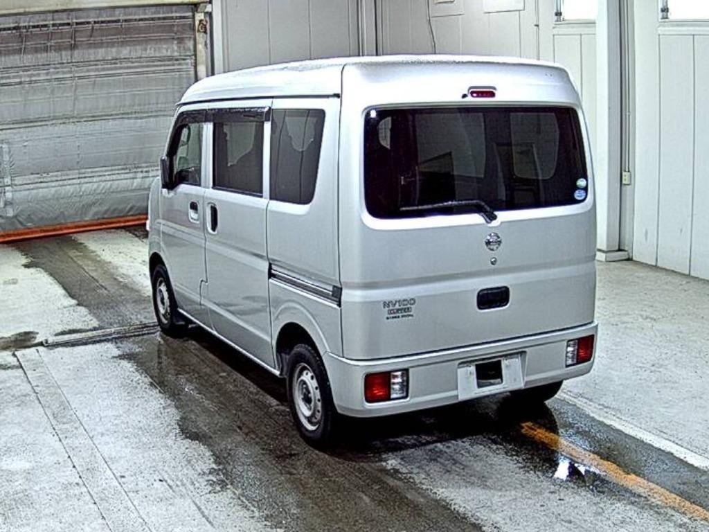 NISSAN NV100 CLIPPER