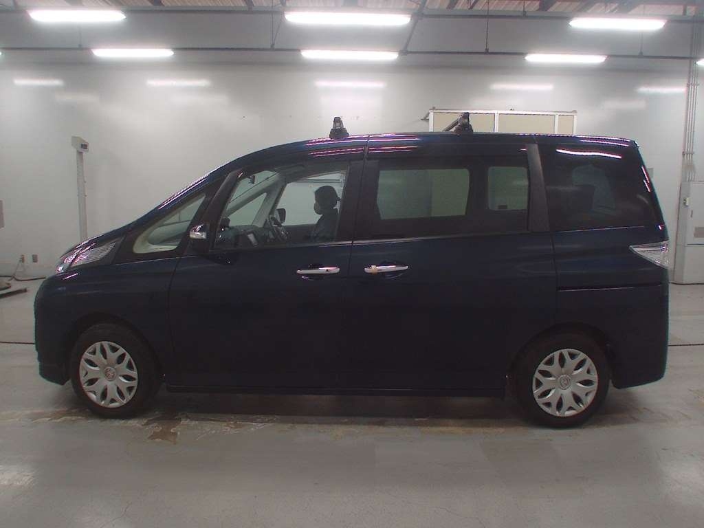 MAZDA BIANTE