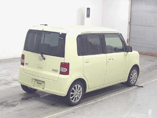 DAIHATSU MOVE CONTE