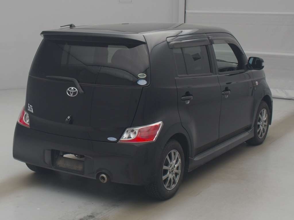 TOYOTA BB