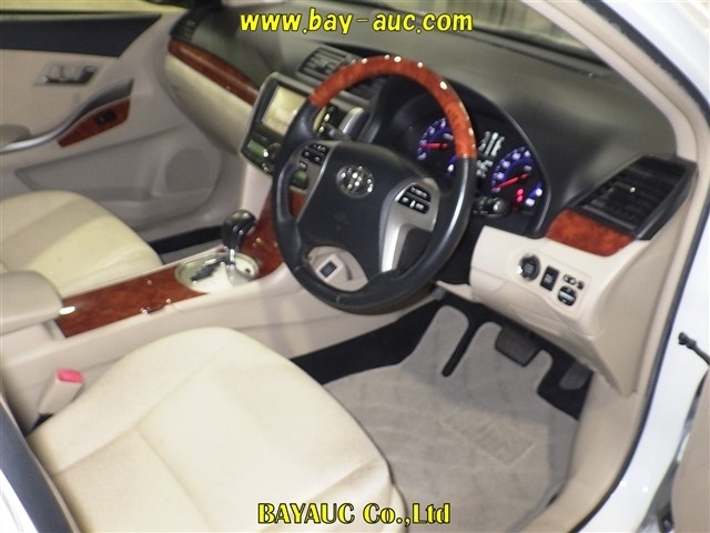 TOYOTA PREMIO