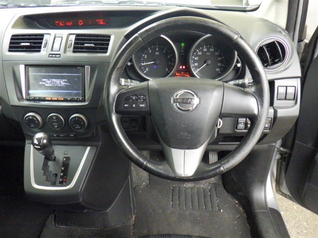 NISSAN LAFESTA