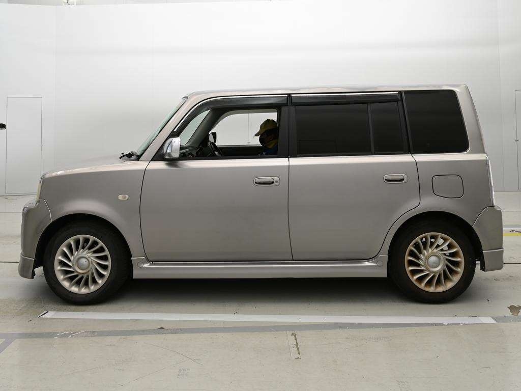 TOYOTA BB