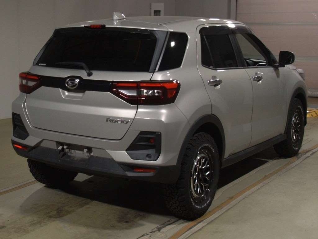 DAIHATSU ROCKY