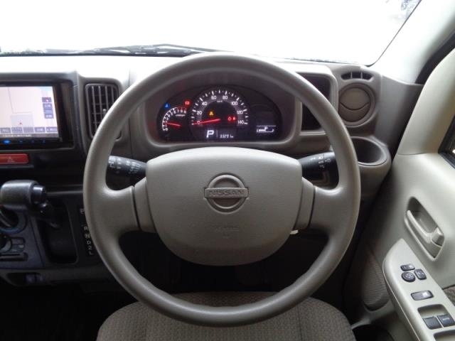 NISSAN NV100 CLIPPER