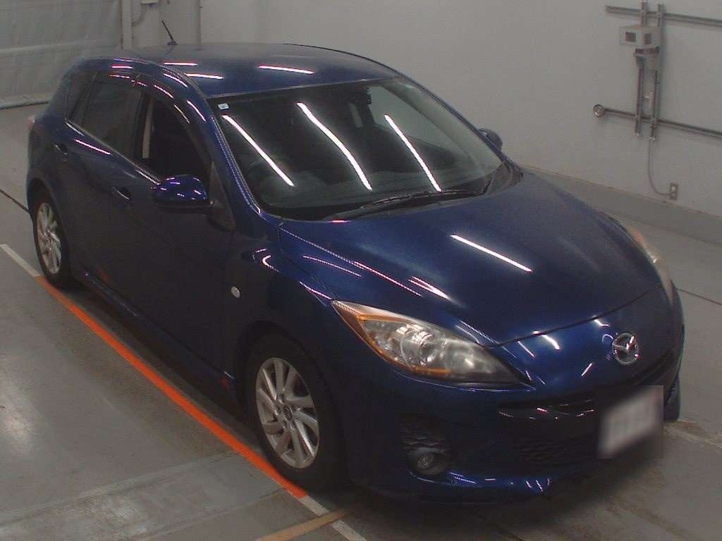 MAZDA AXELA