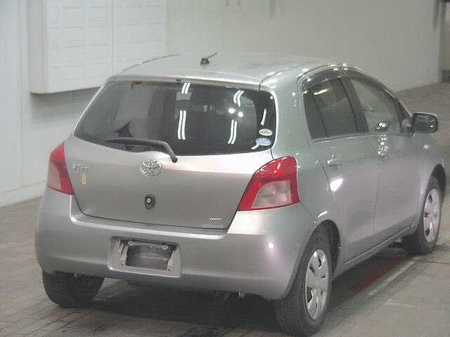 TOYOTA VITZ