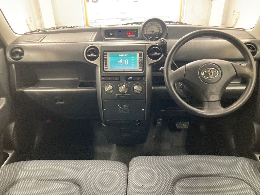 TOYOTA BB