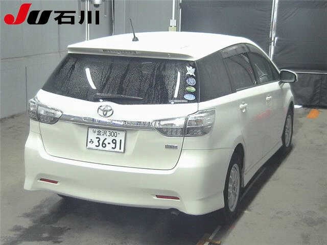 TOYOTA WISH