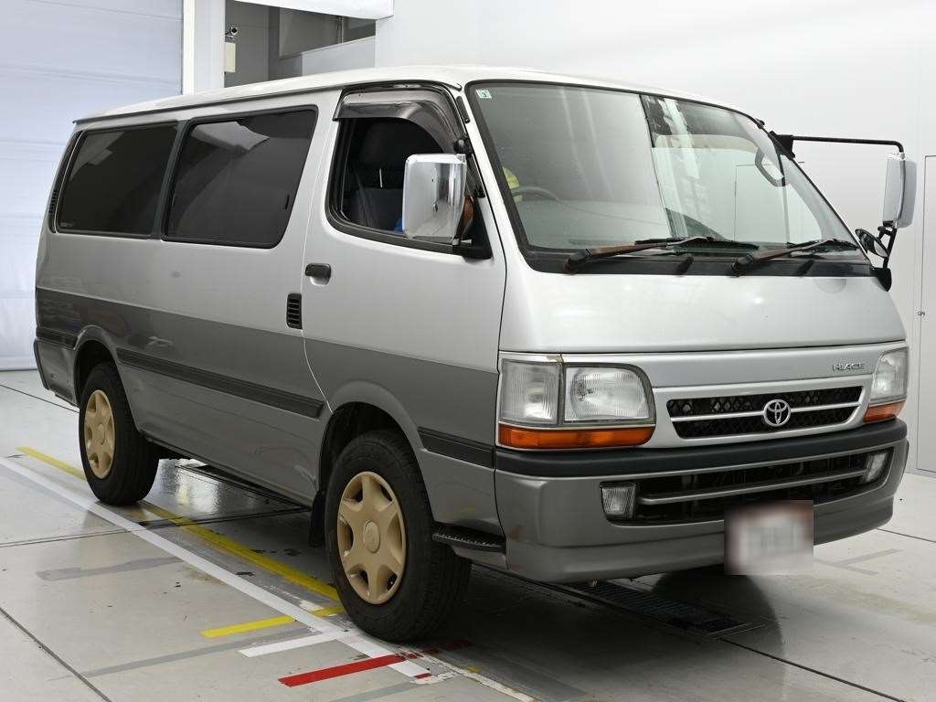 TOYOTA REGIUS ACE
