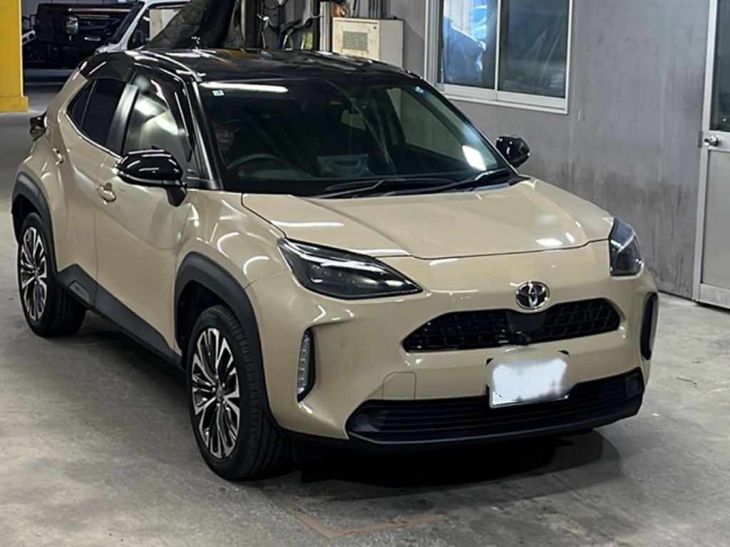 TOYOTA YARIS CROSS