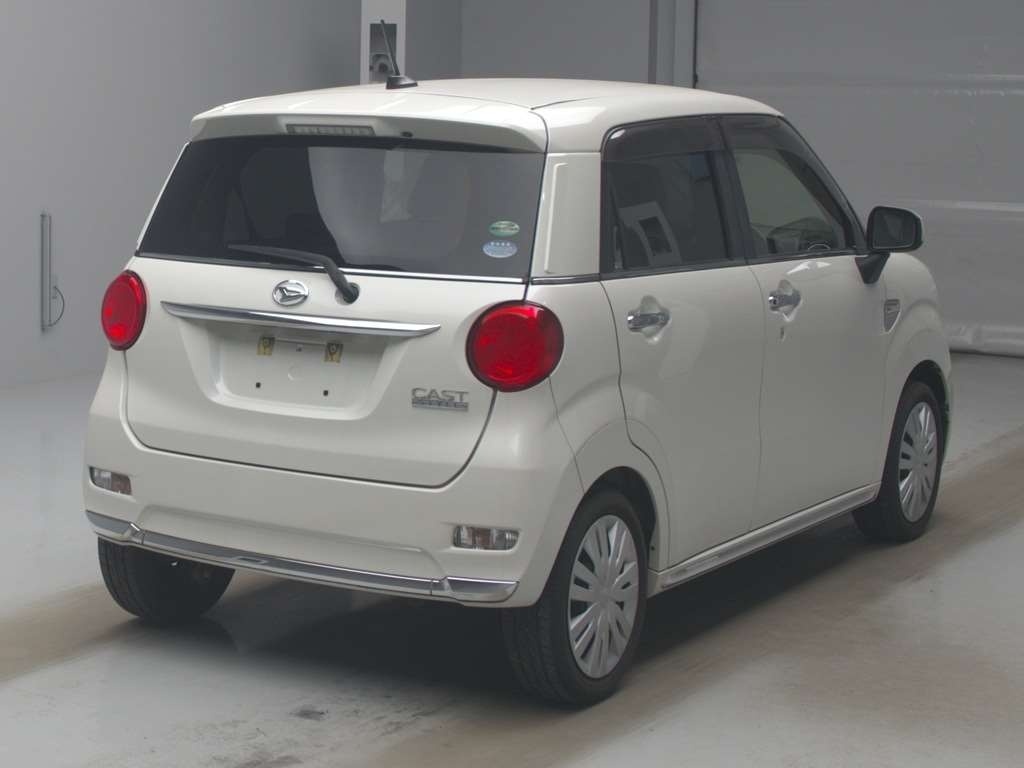 DAIHATSU CAST