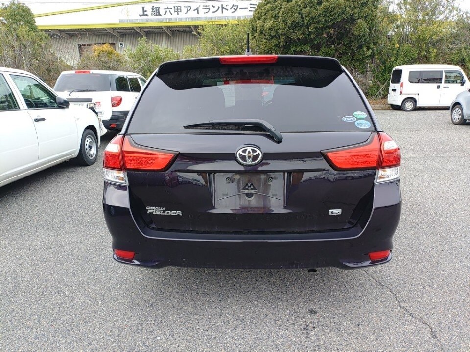 TOYOTA COROLLA FIELDER