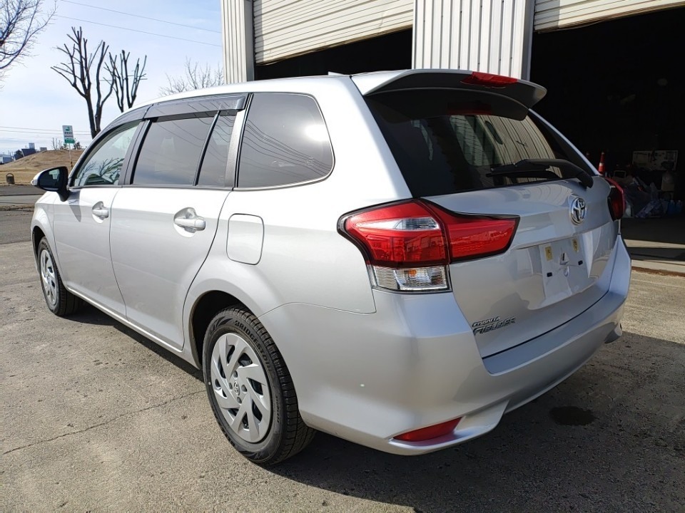TOYOTA COROLLA FIELDER