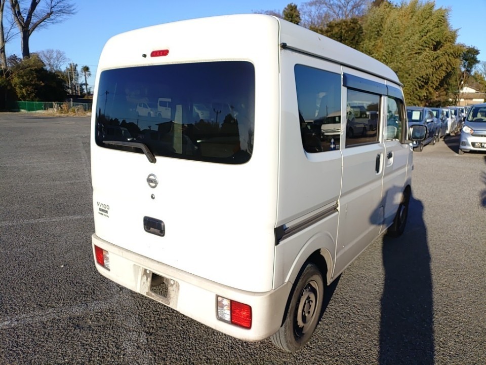 NISSAN NV100 CLIPPER